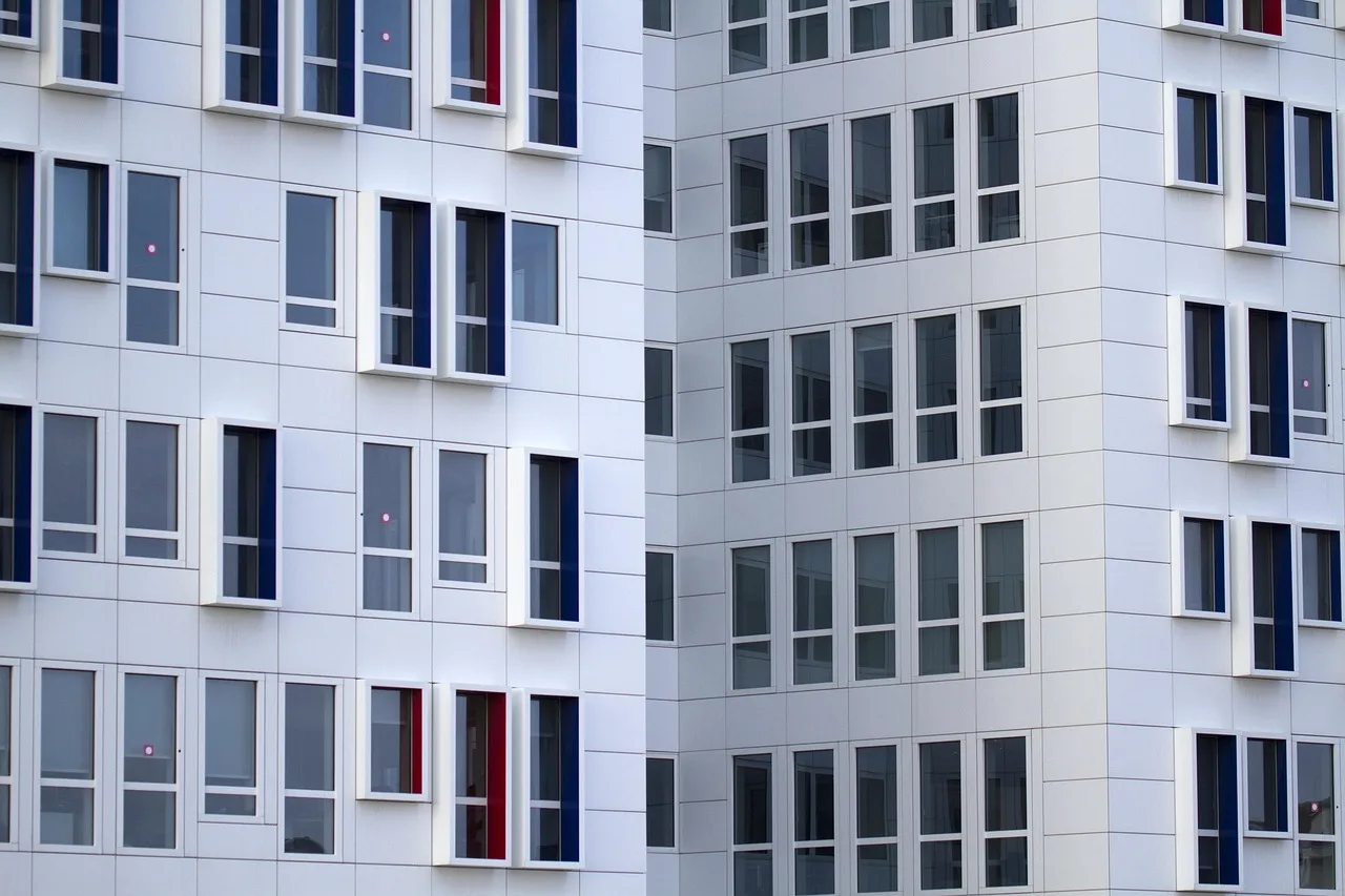 building, urbanization, apartment, street, urbanization, urbanization, urbanization, urbanization, apartment, apartment, apartment, apartment, apartment. Apartment EV pilot findings brief: a reporting template